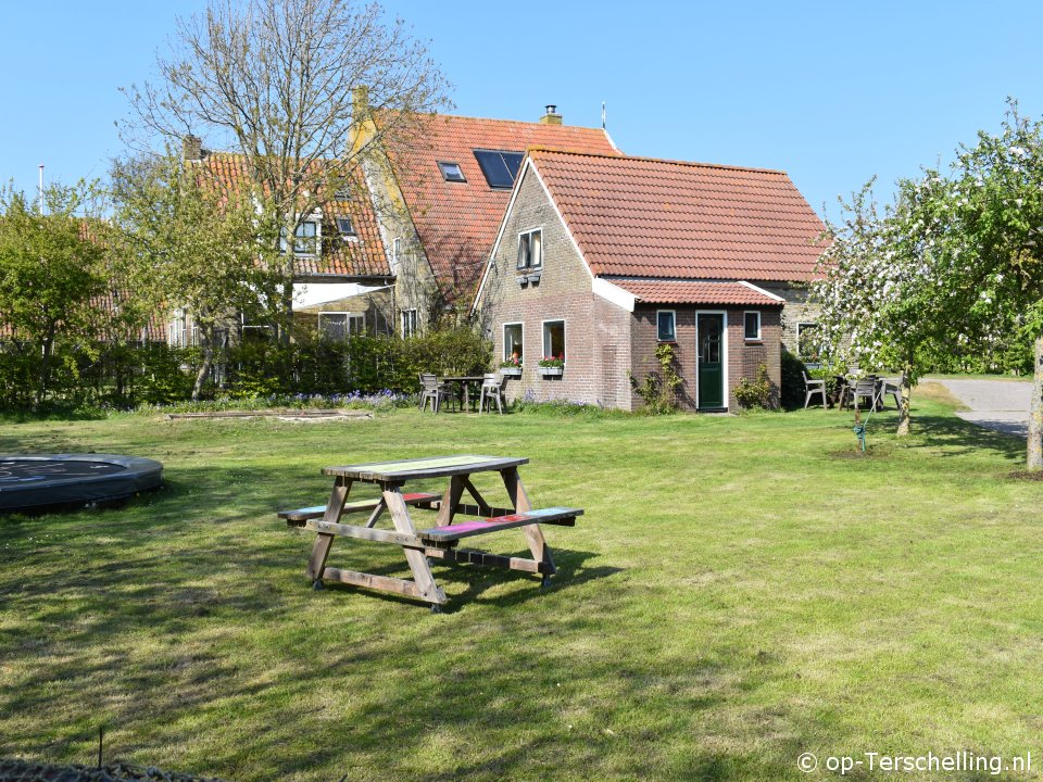 Buitenaanzicht De Kamp Buitenaanzicht De Kamp